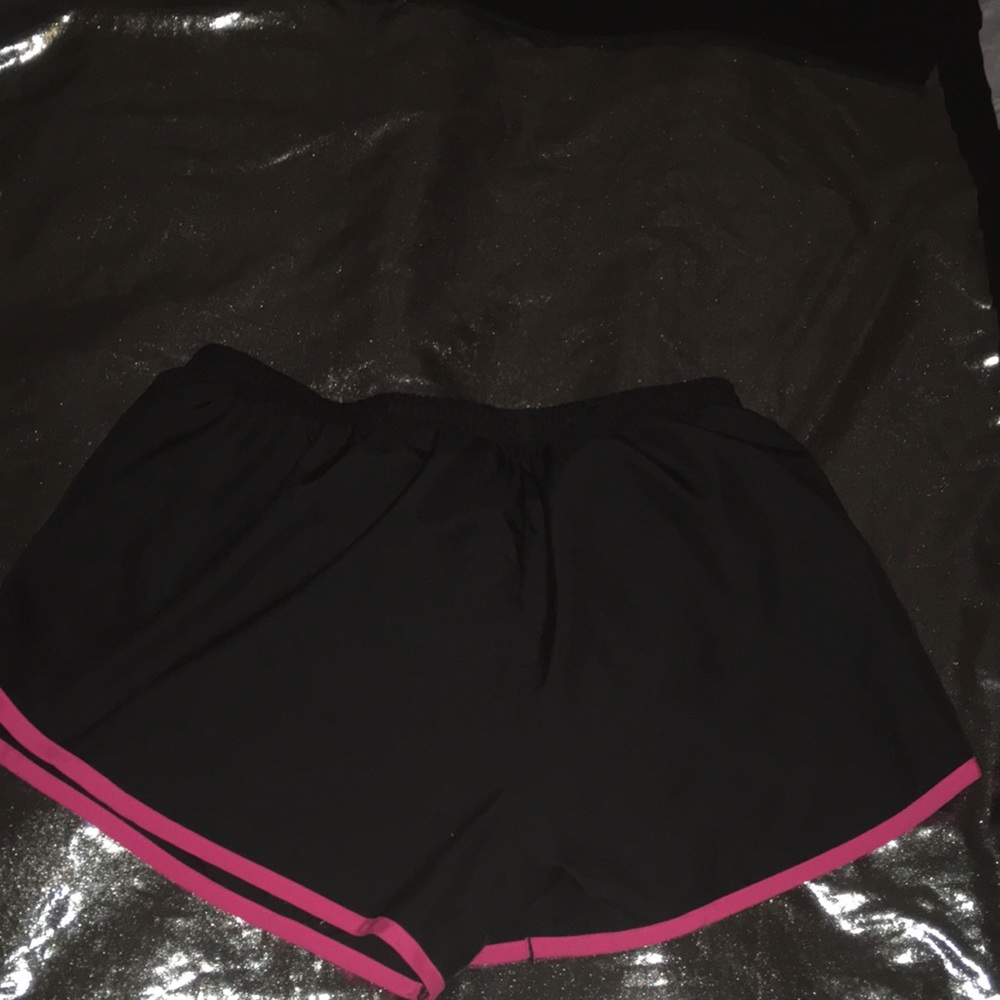 Nike Shorts - Picture 4 of 4